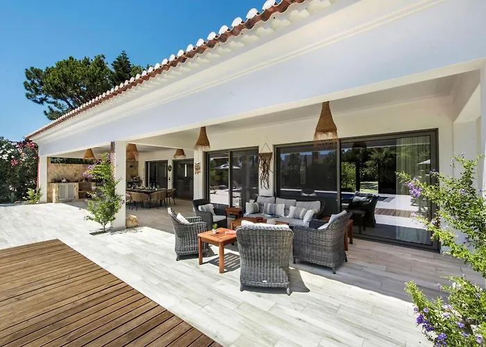 Villa Dazzling Magorian 4 Bedrooms Spacious Furnished