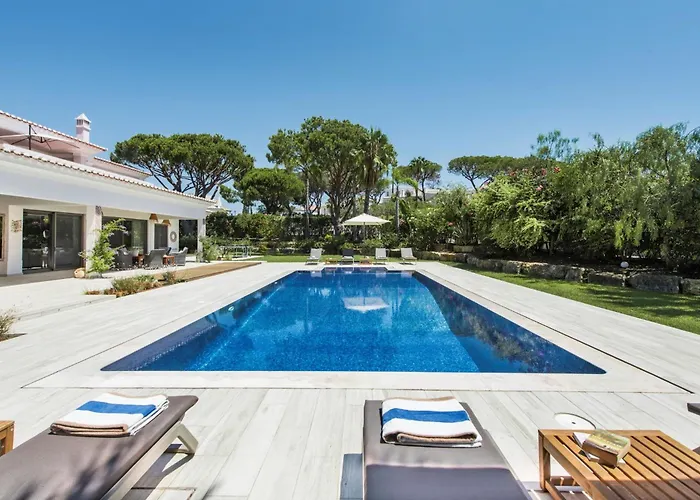 Dazzling Magorian 4 Bedrooms Spacious Furnished Almancil