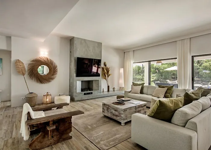 Dazzling Magorian 4 Bedrooms Spacious Furnished *