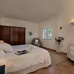 别墅 Dazzling Magorian 4 Bedrooms Spacious Furnished