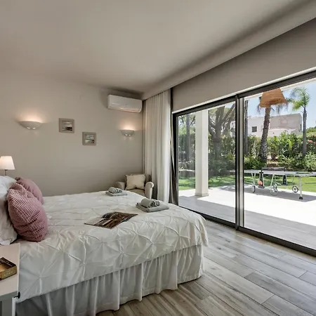 Villa Dazzling Almancil Villa Villa Magorian 4 Bedrooms Spacious Furnished Sun Terrace Private Outdoor Pool Bbq Facilities Shaded Outdoor, Almancil